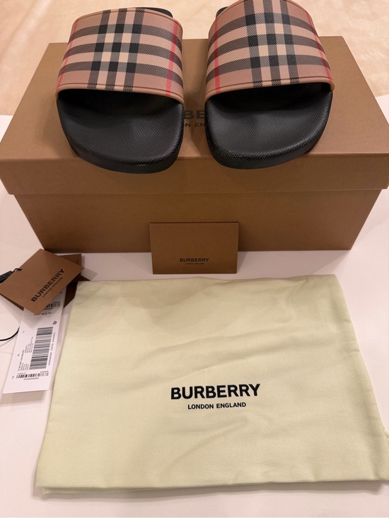 Burberry Shoes - Burberry Women’s Beige Vintage Check Slide Sandals with Black Footbed